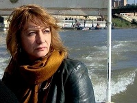 Nemka organizovala kultúrny život v Bagdade. Nemka organizovala kultúrny život v Bagdade.