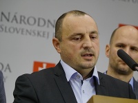 Lukáš Kyselica Lukáš Kyselica