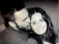 Courteney Cox s frajerom Courteney Cox s frajerom