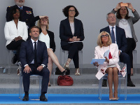 Kde prežijú dovolenku francúzsky prezident Emmanuel Macron a jeho manželka Brigitte je zatiaľ otvorené. 