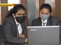 Radhika (vľavo) a Vaidehi Radhika (vľavo) a Vaidehi