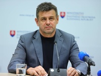 László Sólymos László Sólymos