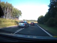 Unikajúceho väzňa dolapili policajti Unikajúceho väzňa dolapili policajti