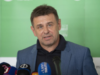László Sólymos László Sólymos