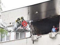 Hasiči zasahujú pri požiari v priestoroch laboratórií a skladu na Strednej odbornej škole elektrotechnickej v Trnave