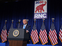 Americký prezident Donald Trump hovorí počas nominačného zjazdu Republikánskej strany Americký prezident Donald Trump hovorí počas nominačného zjazdu Republikánskej strany