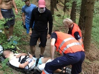 Mužovi pomáhali jeho kamarát lekár, ako i horskí záchranári a posádka rýchlej lekárskej pomoci (RLP).