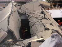 Po zrútení budovy v Číne hlásia najmenej 29 mŕtvych