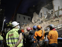 Záchranári stále hľadajú preživších po výbuchu 