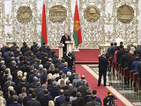 Lukašenko reagoval na neuznanie jeho inaugurácie Lukašenko reagoval na neuznanie jeho inaugurácie