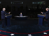 Trump a Biden sa stretli v prvej prezidentskej debate.