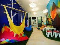 Takto vyzerá vďaka Dôvere návštevná miestnosť detského oddelenia nemocnice v Žiari nad Hronom.