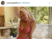 Melanie Griffith zverejnila na Instagrame fotky v spodnej bielizni. 