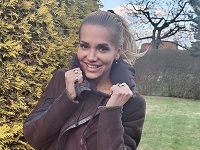Rapídne schudnutá a s holými bradvkami na titulke! Rapídne schudnutá a s holými bradvkami na titulke!