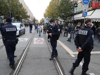 Na mieste činu je policajná akcia. Na mieste činu je policajná akcia.