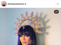 Khloé Kardashian v korune od Aničky Škardovej