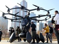 V Soule testovali drony, ktoré chcú použiť ako taxíky
