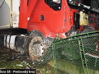 Vodič kamióna po nehode nafúkal viac ako dve promile