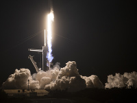 Vesmírna loď spoločnosti SpaceX s posádkou odštartovala k ISS Vesmírna loď spoločnosti SpaceX s posádkou odštartovala k ISS