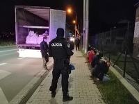 Polícia zadržala nelegálnych migrantov Polícia zadržala nelegálnych migrantov