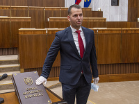 Krajčír navrhuje zrušiť bratislavskú župu. Krajčír navrhuje zrušiť bratislavskú župu.
