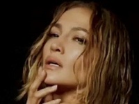 Jennifer Lopez sa ukázala svetu celkom nahá. Jennifer Lopez sa ukázala svetu celkom nahá.