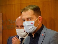 Igor Matovič a Jaroslav Naď po rokovaní štábu. Igor Matovič a Jaroslav Naď po rokovaní štábu.