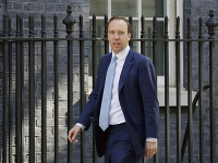 Britký minister zdravotníctva Matt Hancock Britký minister zdravotníctva Matt Hancock