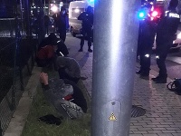 Tínedžeri sa ukrývali v kamióne Tínedžeri sa ukrývali v kamióne