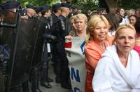 Protest Rómov proti búraniu osád