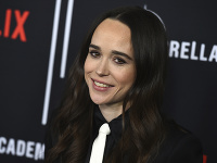 Z Ellen Page je dnes Elliot. Z Ellen Page je dnes Elliot.