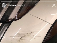 Tereza Bizíková si našla takto poškodené svoje auto.