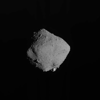 Japonská kapsula so vzácnymi vzorkami z asteroidu pristála na Zemi Japonská kapsula so vzácnymi vzorkami z asteroidu pristála na Zemi