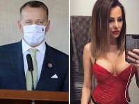 Boris Kollár verejne odstrihol Fabušovú. Boris Kollár verejne odstrihol Fabušovú.