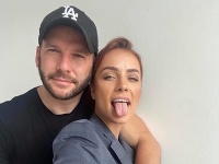 Všetko nasvedčuje tomu, že módna návrhárka a bývalá misska Martina Grešová sa vrátila k svojmu bývalému. Všetko nasvedčuje tomu, že módna návrhárka a bývalá misska Martina Grešová sa vrátila k svojmu bývalému.