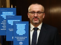 Vladimír Pčolinský ponúkol Slovákom odpovede na viaceré záhadné otázky. Vladimír Pčolinský ponúkol Slovákom odpovede na viaceré záhadné otázky.