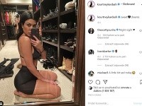 Kourtney Kardashian je krásna žena. Jej údajný nový frajer - Travis Barker je zvykne komentovať fotky na Instagrame.
