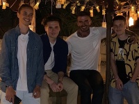 David Beckham so svojími synmi. David Beckham so svojími synmi.
