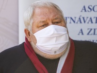 Predseda Klubu 500 Vladimír Soták Predseda Klubu 500 Vladimír Soták