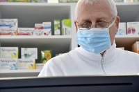 Farmaceut v lekárni v Nemocnici A. Wintera (ilustračné foto) Farmaceut v lekárni v Nemocnici A. Wintera (ilustračné foto)