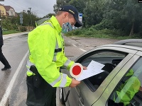 Polícia kontroluje dodržiavanie opatrení Polícia kontroluje dodržiavanie opatrení