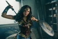 Gal Gadot, ktorá stvárňuje Wonder Woman, čaká tretie dieťa.