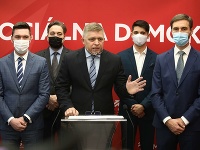 Opozičný Smer-SD odmieta, aby za podávanie neregistrovanej vakcíny niesol zodpovednosť lekár. Opozičný Smer-SD odmieta, aby za podávanie neregistrovanej vakcíny niesol zodpovednosť lekár.