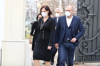 Ministri prichádzajú na krátku tlačovku po rokovaní s prezidentkou Ministri prichádzajú na krátku tlačovku po rokovaní s prezidentkou