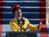 Afroamerická poetka Amanda Gormanová Afroamerická poetka Amanda Gormanová