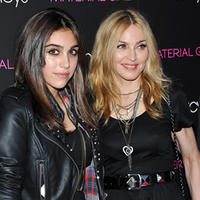 Lourdes Leon s matkou Madonnou