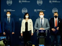 Tlačová konferencia predstaviteľov vládnej koalície Tlačová konferencia predstaviteľov vládnej koalície