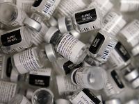 Vakcína od spoločnosti Pfizer/BioNTech Vakcína od spoločnosti Pfizer/BioNTech