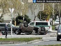 Dopravná nehoda v Petržalke