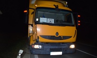 Chodec náhle vošiel do jazdnej dráhy nákladného auta Chodec náhle vošiel do jazdnej dráhy nákladného auta